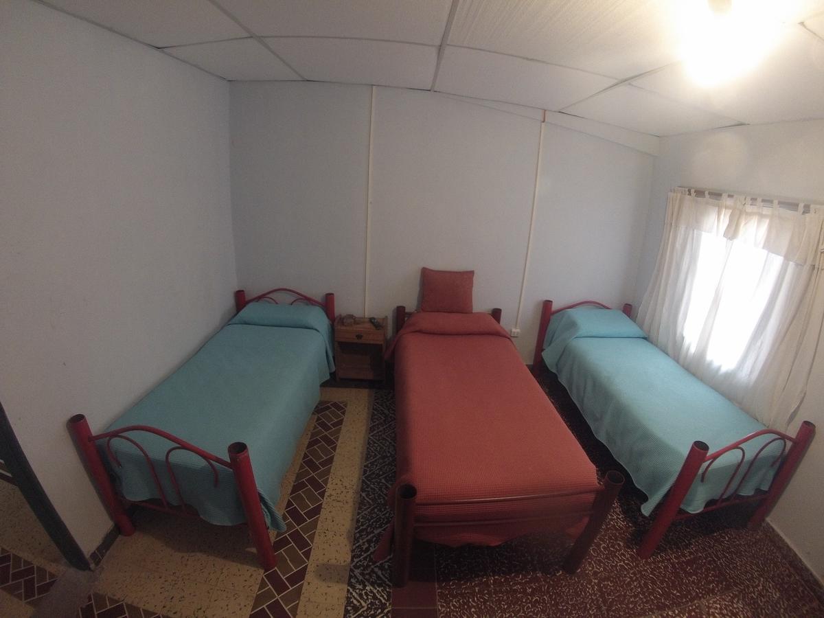 Hostal Sante Тиногаста Экстерьер фото