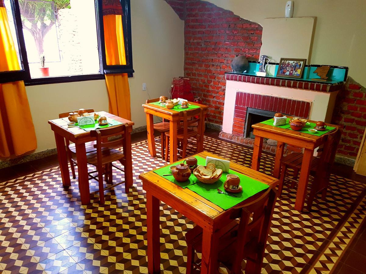 Hostal Sante Тиногаста Экстерьер фото