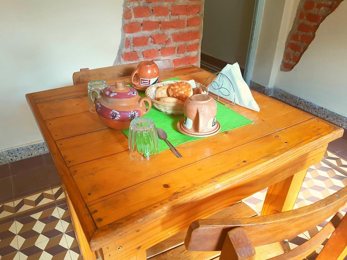 Hostal Sante Тиногаста Экстерьер фото