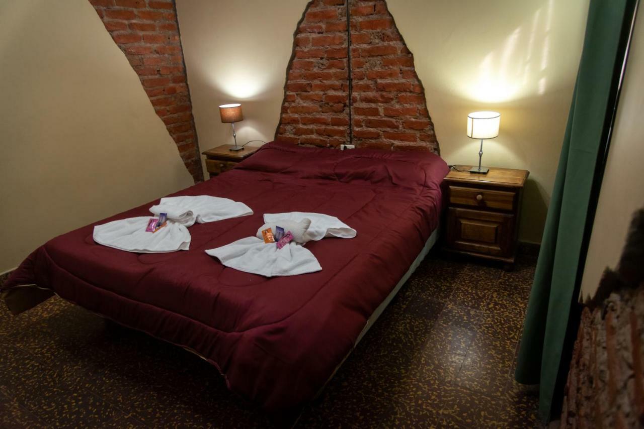 Hostal Sante Тиногаста Экстерьер фото